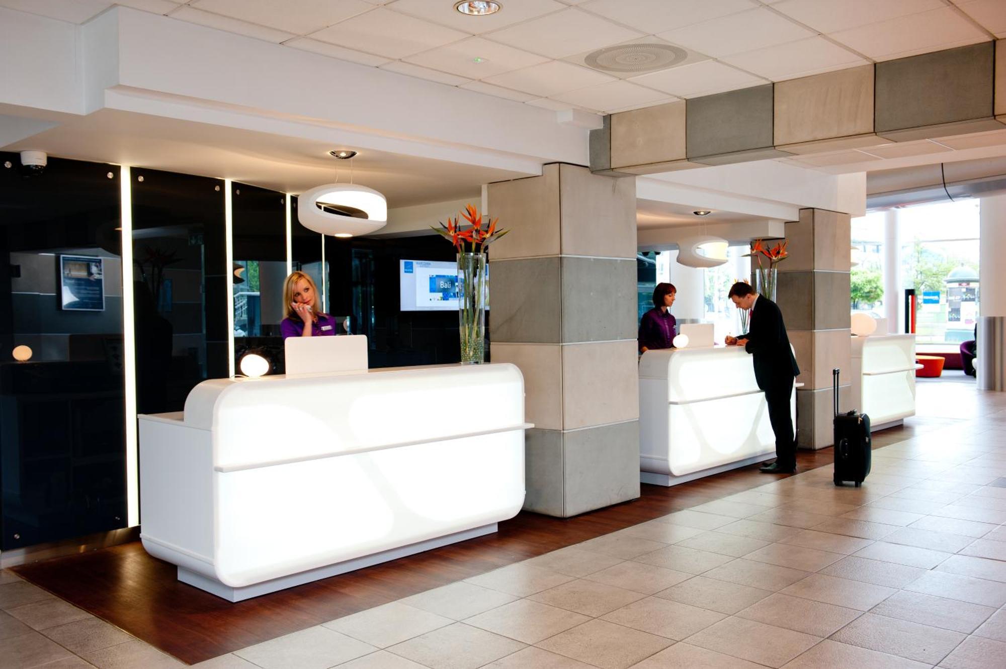 Novotel Warszawa Airport Extérieur photo