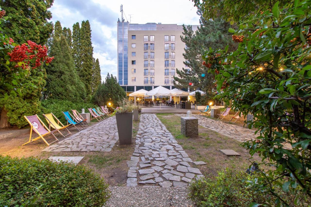 Novotel Warszawa Airport Extérieur photo